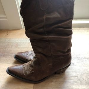 Brown cowgirl boots